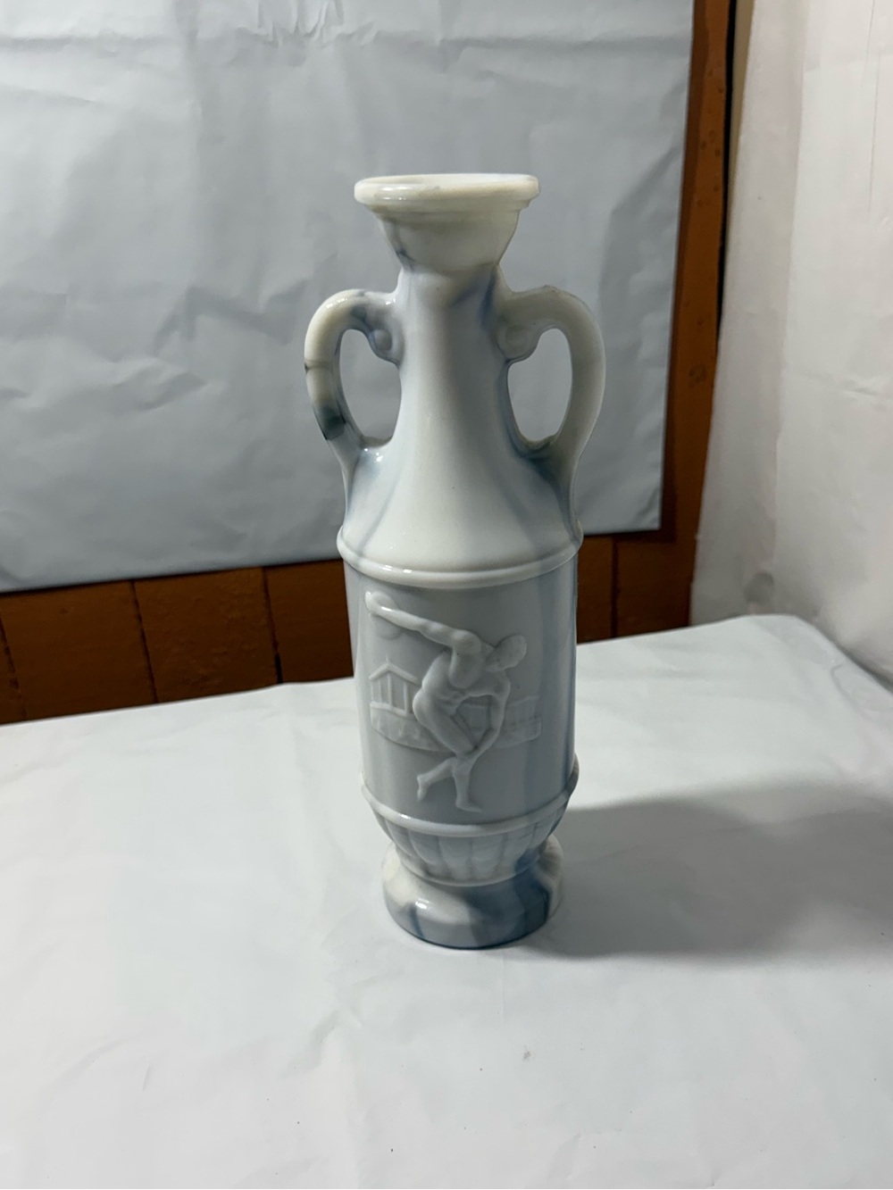 vintage 1971 Jim Beam marbled slag glass Olympic commemorative decanter
